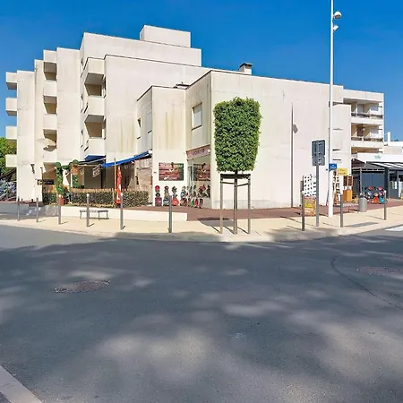 Apartment Les Ecureuils-3 By Interhome